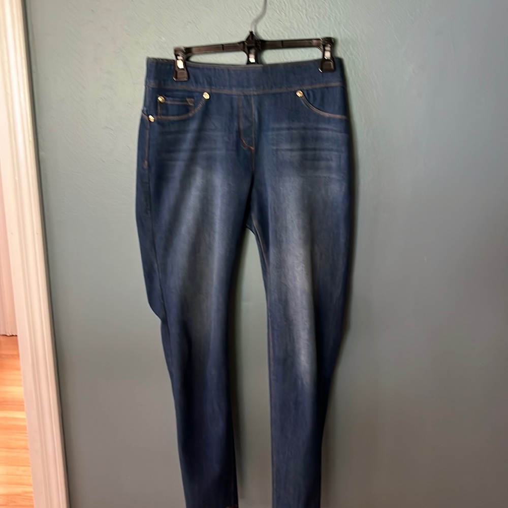 Size Medium Luxe Denim Nygard jeggings